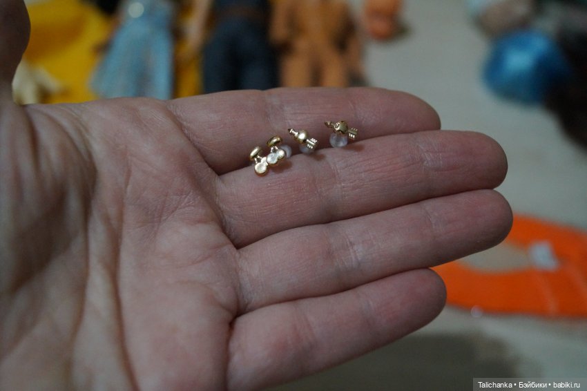 Открываем посылочку под ёлочкой