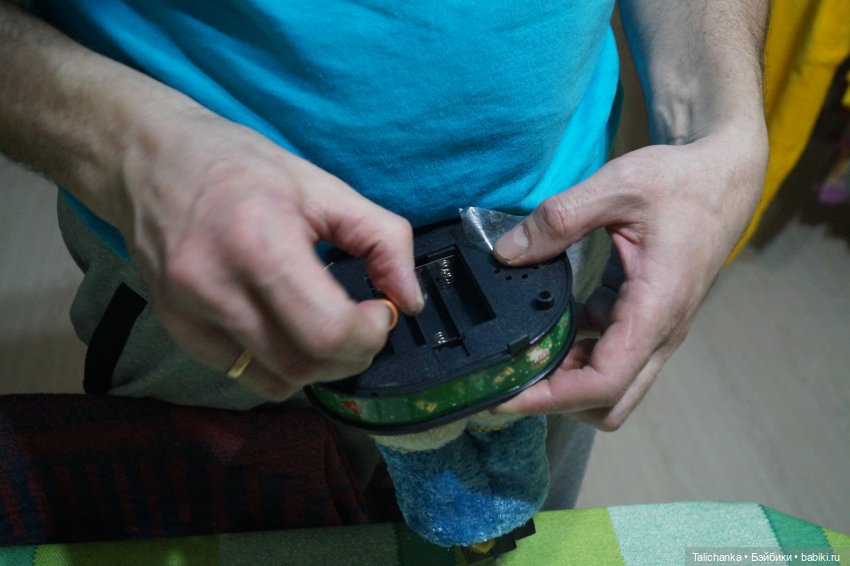 Пятая выписка декабря. Новогодний герой лечился у нейрохирурга. Починка шеи, как приклеить отпавшие кусочки. Прошивка волос