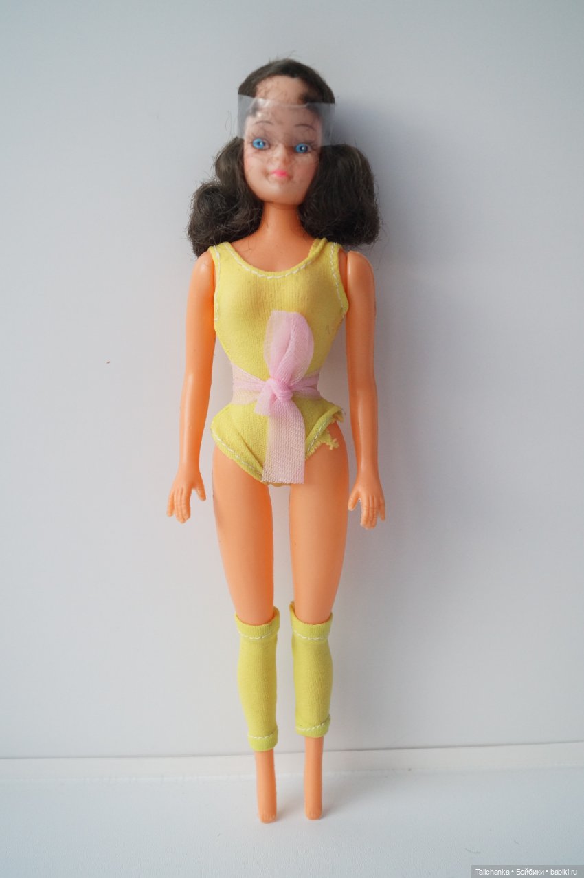 Пятая выписка декабря. Новогодний герой лечился у нейрохирурга. Починка шеи, как приклеить отпавшие кусочки. Прошивка волос