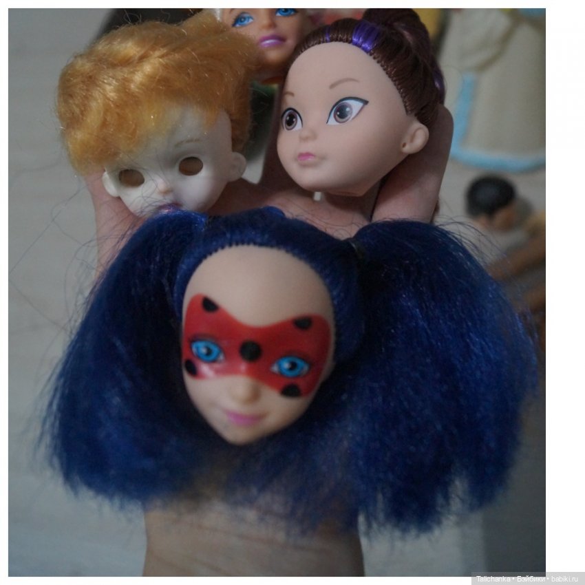 Пятая выписка декабря. Новогодний герой лечился у нейрохирурга. Починка шеи, как приклеить отпавшие кусочки. Прошивка волос