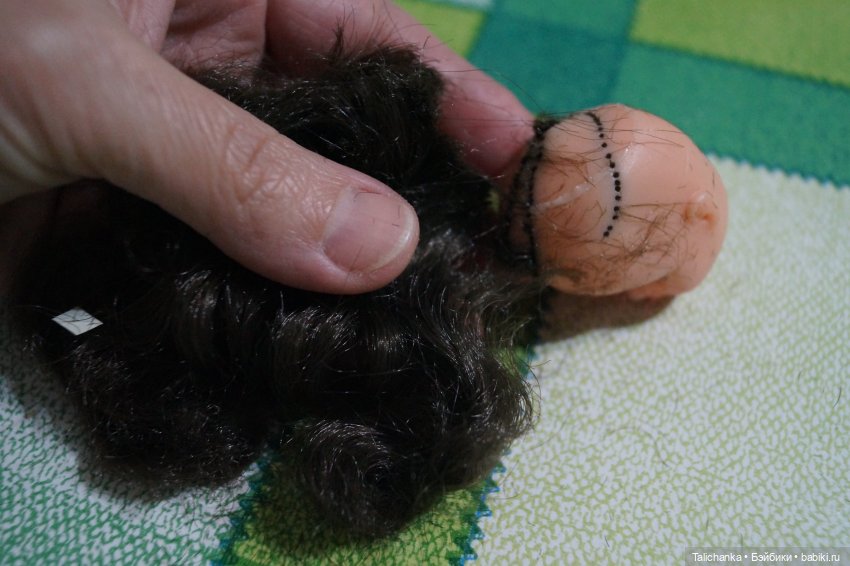 Пятая выписка декабря. Новогодний герой лечился у нейрохирурга. Починка шеи, как приклеить отпавшие кусочки. Прошивка волос