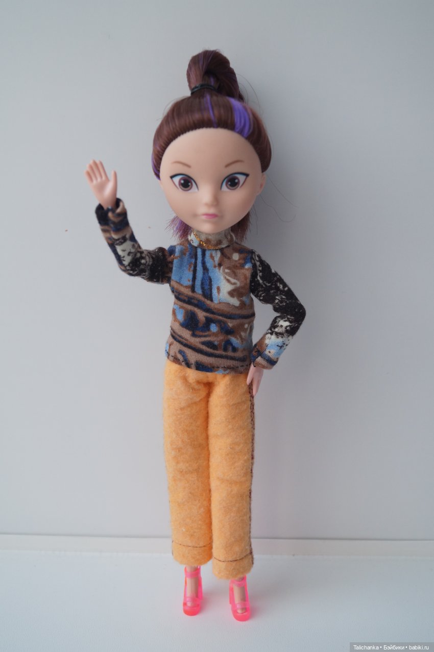 Пятая выписка декабря. Новогодний герой лечился у нейрохирурга. Починка шеи, как приклеить отпавшие кусочки. Прошивка волос