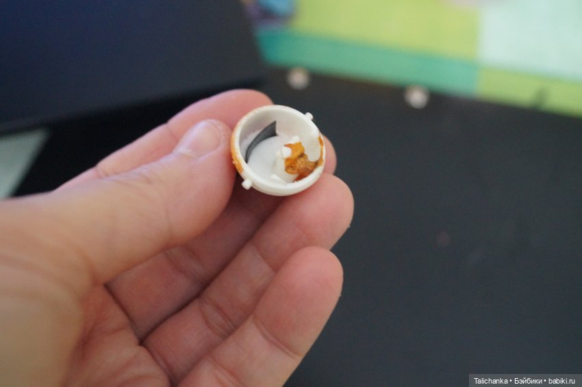 Пятая выписка декабря. Новогодний герой лечился у нейрохирурга. Починка шеи, как приклеить отпавшие кусочки. Прошивка волос