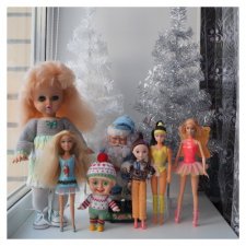 Пятая выписка декабря. Новогодний герой лечился у нейрохирурга. Починка шеи, как приклеить отпавшие кусочки. Прошивка волос и паричок. Новогодняя история из детства