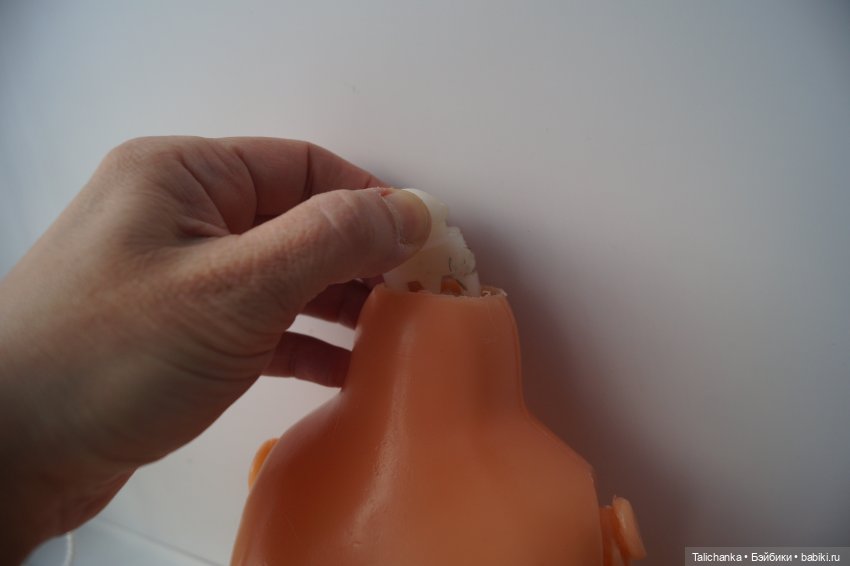 Вторая выписка января. Паяю пяточку. Лечение штырька у моргающего глазика, полная прошивка, замена ресничек, как убрать клей