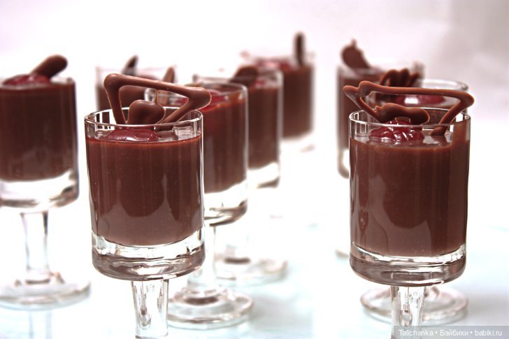 Вторая выписка января. Паяю пяточку. Лечение штырька у моргающего глазика, полная прошивка, замена ресничек, как убрать клей