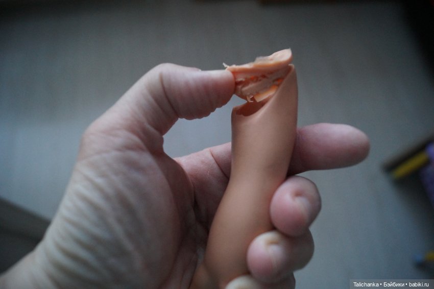 Третья выписка января. Лечение советской куклы: пайка крепления руки, новые реснички, допрошивка волос. Ремонт шеи винтажной