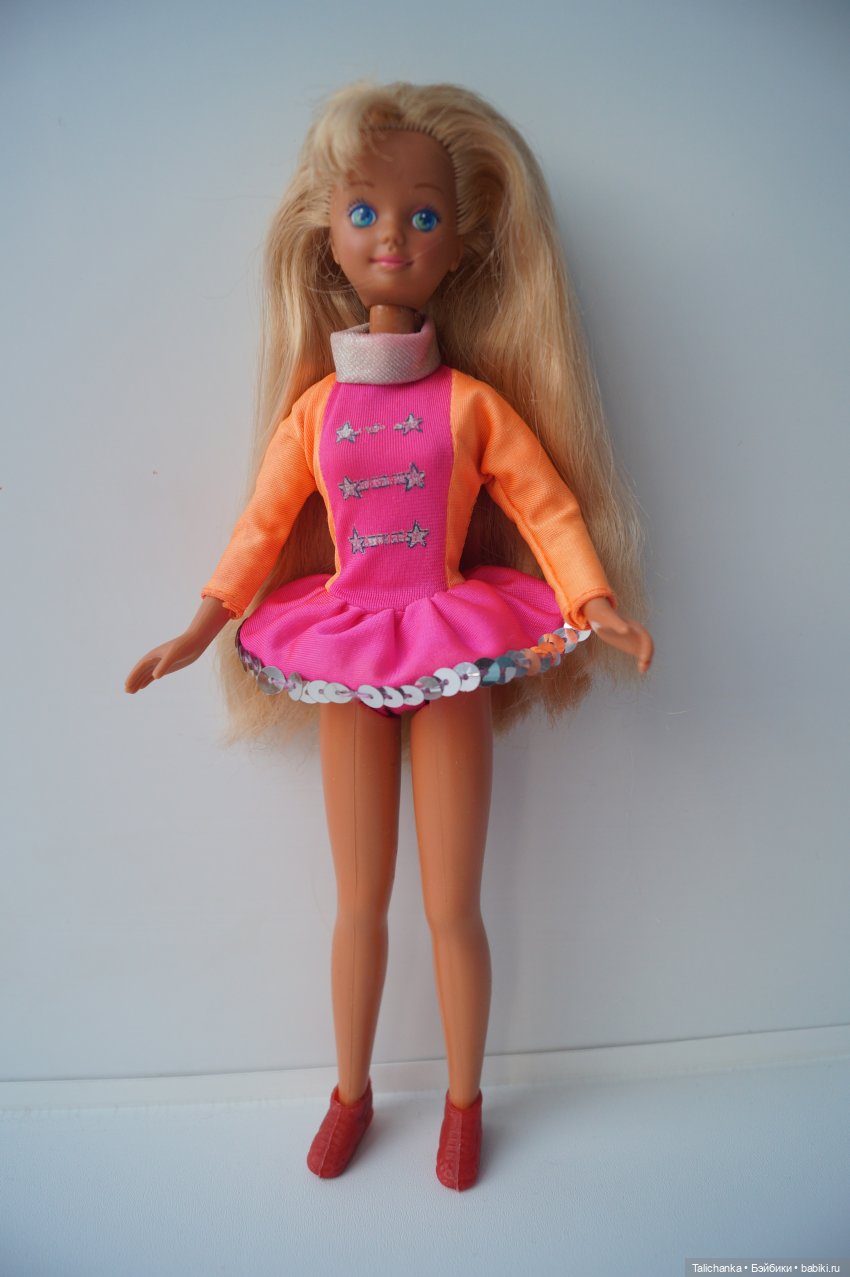 Третья выписка января. Лечение советской куклы: пайка крепления руки, новые реснички, допрошивка волос. Ремонт шеи винтажной