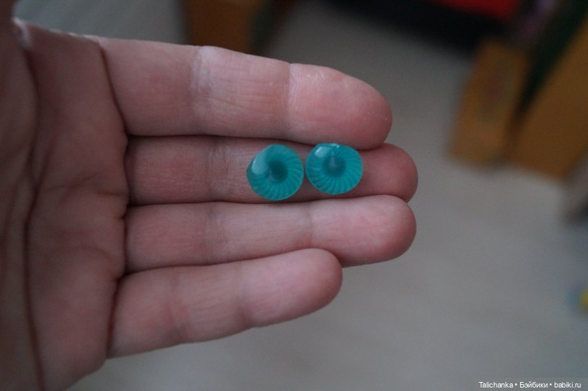 Четвёртая выписка января. Как поставить донорские реснички ГДРочке, как спаять разбитое тело, ножку. Полная прошивка,