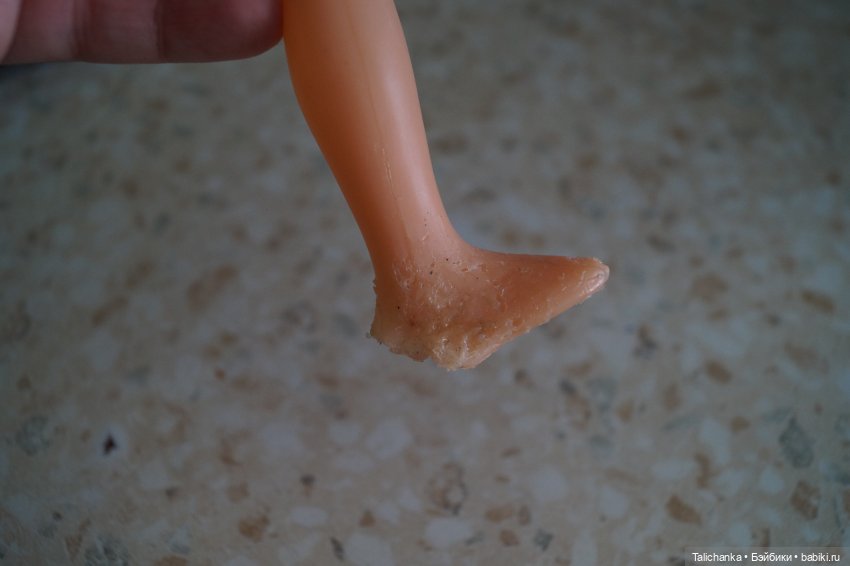 Третья выписка февраля. Паяю пяточку, которую сгрыз зверёк. Восстанавливаю волосы. Пеппи Длинныйчулок выздоровела