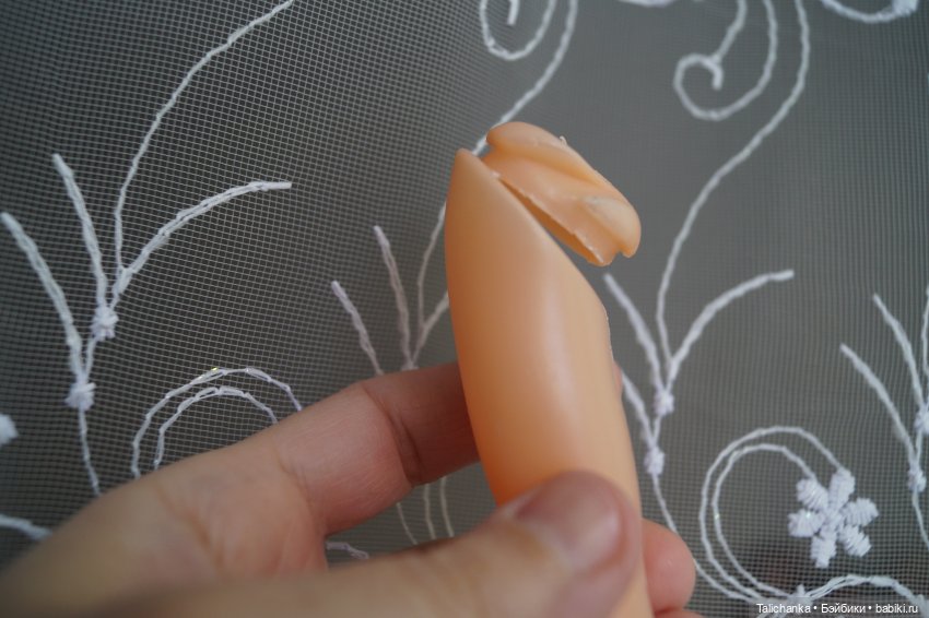 Третья выписка февраля. Паяю пяточку, которую сгрыз зверёк. Восстанавливаю волосы. Пеппи Длинныйчулок выздоровела