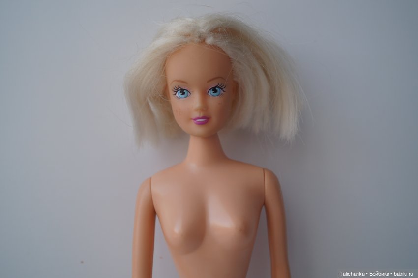 Третья выписка февраля. Паяю пяточку, которую сгрыз зверёк. Восстанавливаю волосы. Пеппи Длинныйчулок выздоровела