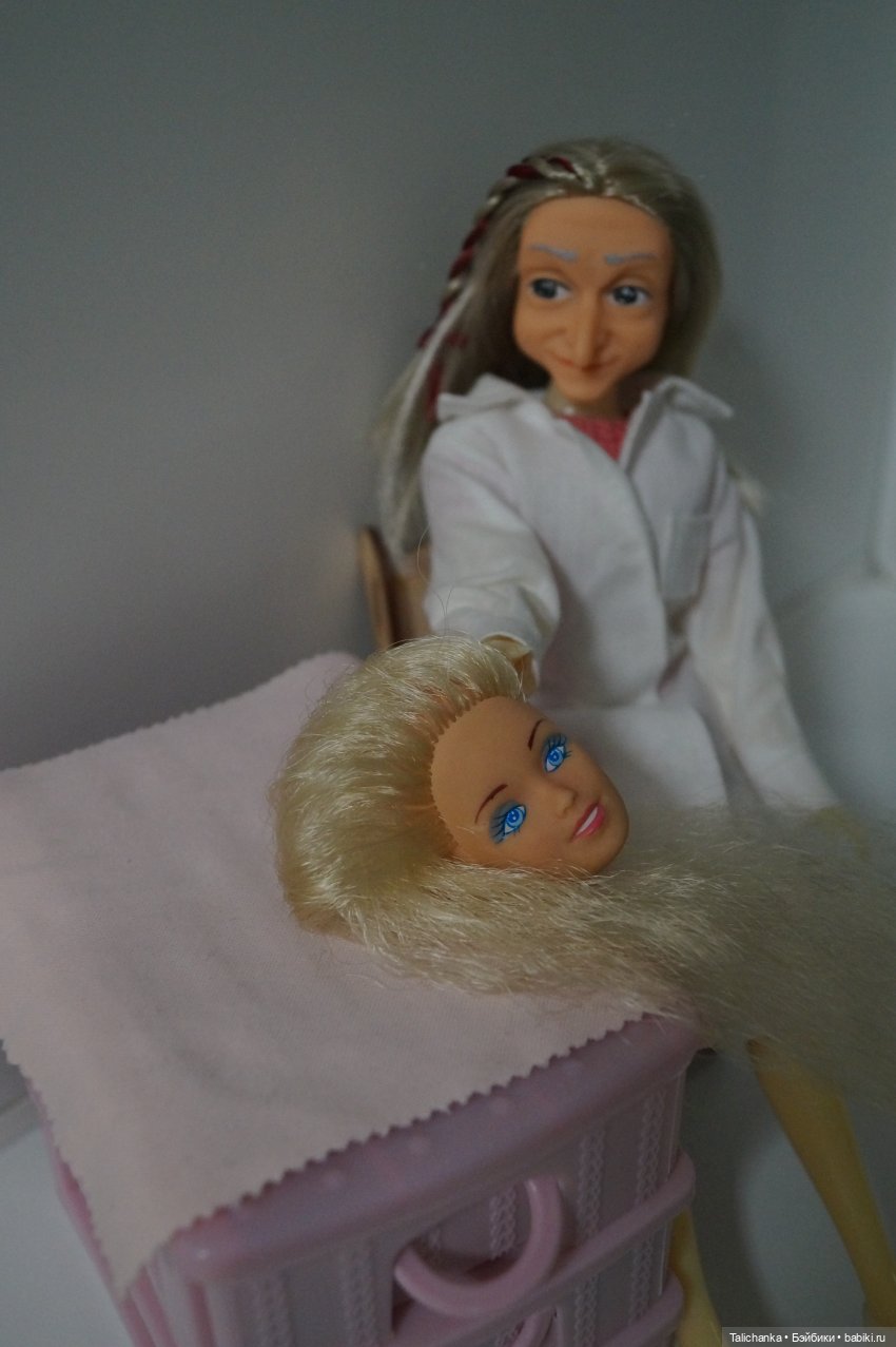 Третья выписка февраля. Паяю пяточку, которую сгрыз зверёк. Восстанавливаю волосы. Пеппи Длинныйчулок выздоровела