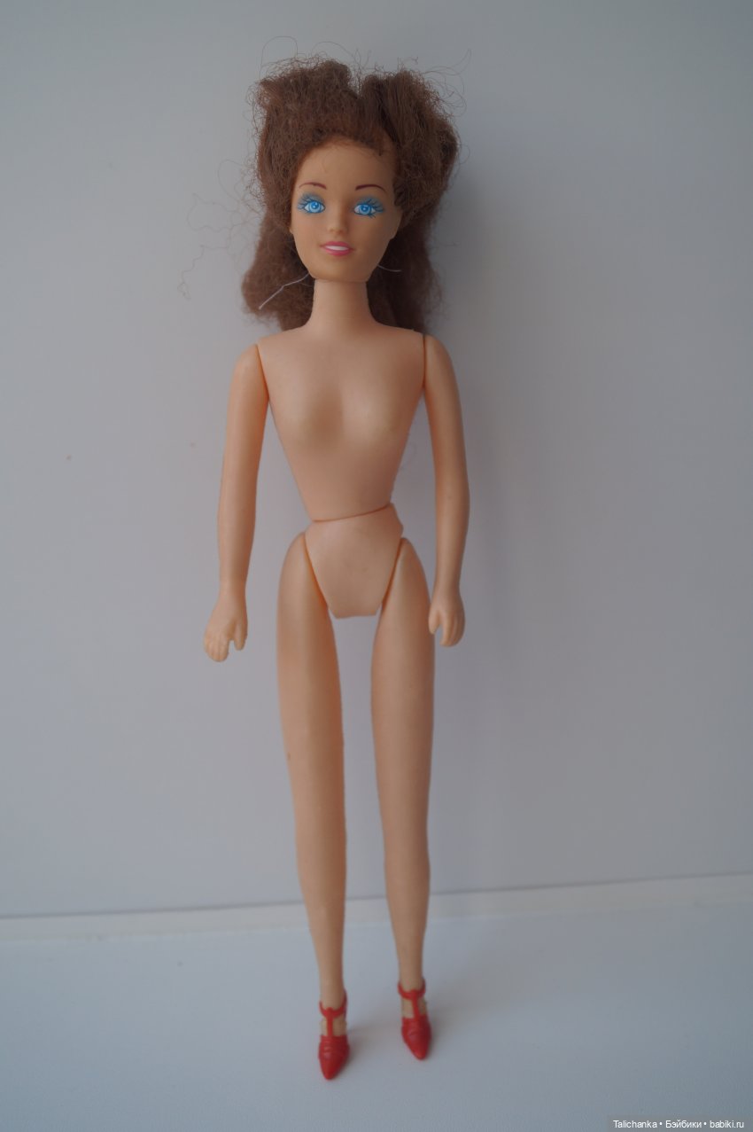 Третья выписка февраля. Паяю пяточку, которую сгрыз зверёк. Восстанавливаю волосы. Пеппи Длинныйчулок выздоровела