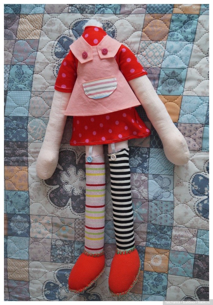 Третья выписка февраля. Паяю пяточку, которую сгрыз зверёк. Восстанавливаю волосы. Пеппи Длинныйчулок выздоровела