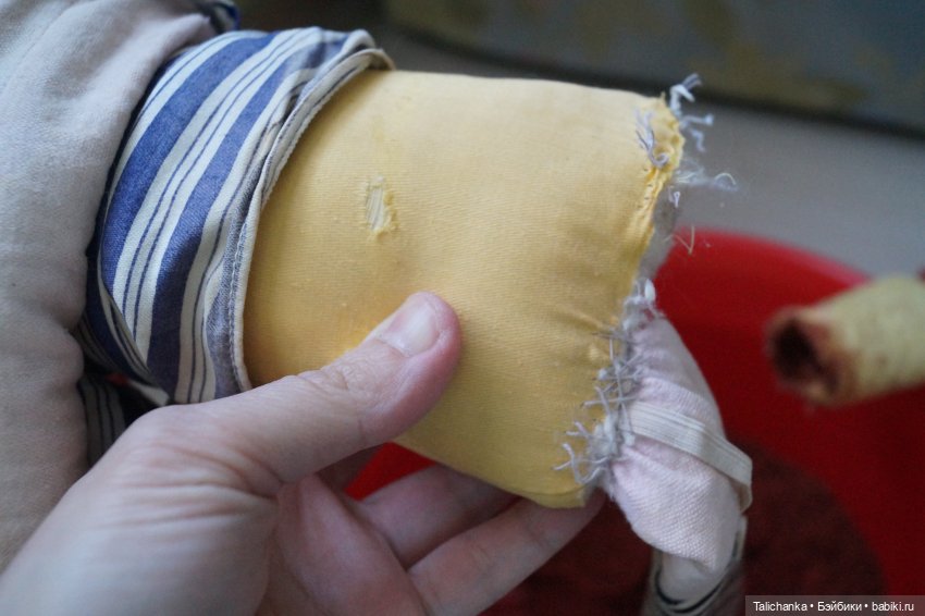 Третья выписка февраля. Паяю пяточку, которую сгрыз зверёк. Восстанавливаю волосы. Пеппи Длинныйчулок выздоровела