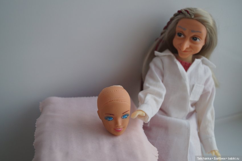 Третья выписка февраля. Паяю пяточку, которую сгрыз зверёк. Восстанавливаю волосы. Пеппи Длинныйчулок выздоровела