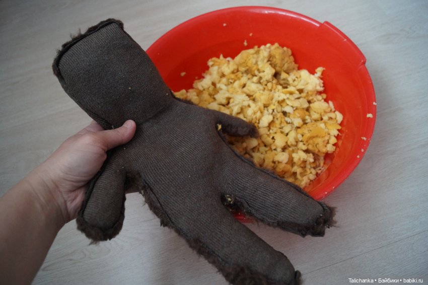 Четвёртая выписка февраля. Чисто мужская выписка. Как закрепить голову, которая заваливается на бок. Нейрохирург снова в