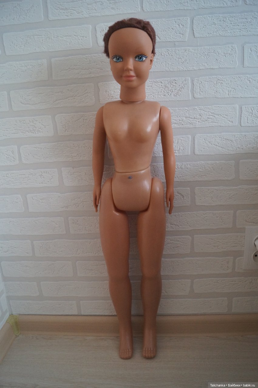 Первая выписка марта. Малышей отмыли и нарядили. Восстановление причёсок милым девушкам