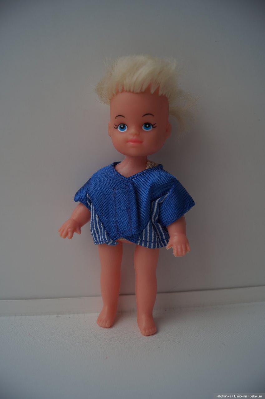 Первая выписка марта. Малышей отмыли и нарядили. Восстановление причёсок милым девушкам