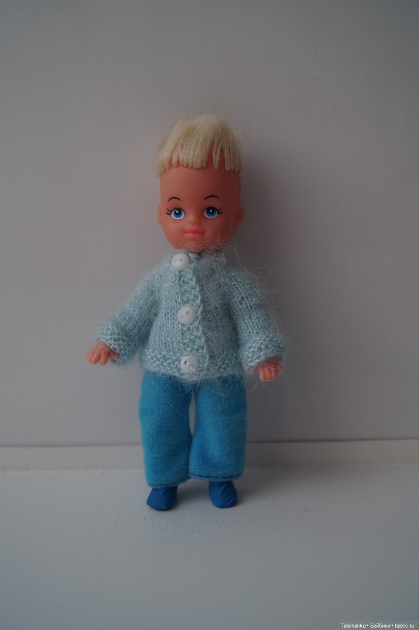 Первая выписка марта. Малышей отмыли и нарядили. Восстановление причёсок милым девушкам