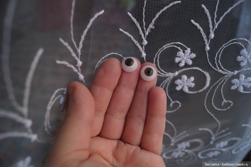 Вторая выписка марта. Замена порванного мягкого тела. Как починить коляску, если потерялась ручка. Британский гвардеец