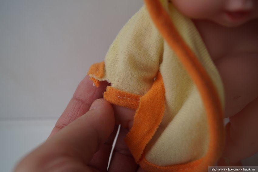 Третья выписка марта. Допрошиваю подстриженного испанчика. Гуашь или акварель - что лучше окрасит выгоревший пластик.