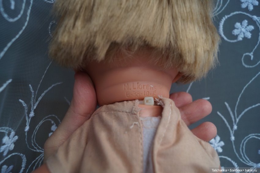 Третья выписка марта. Допрошиваю подстриженного испанчика. Гуашь или акварель - что лучше окрасит выгоревший пластик.