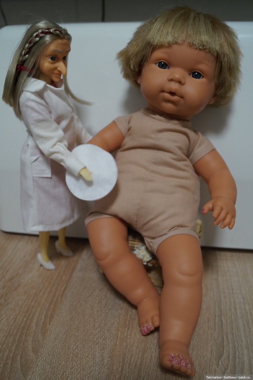 Третья выписка марта. Допрошиваю подстриженного испанчика. Гуашь или акварель - что лучше окрасит выгоревший пластик.