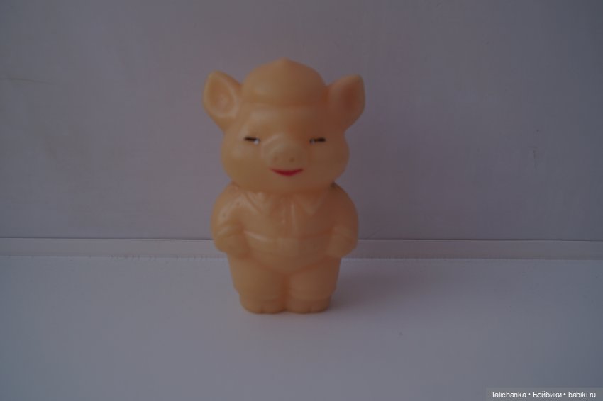 Четвёртая выписка марта. Вылечилась коровка, Алиса снова красавица, паяем поросёнка, красим глазки, наводим красоту