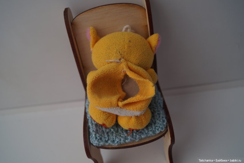 Четвёртая выписка марта. Вылечилась коровка, Алиса снова красавица, паяем поросёнка, красим глазки, наводим красоту (фото 4)