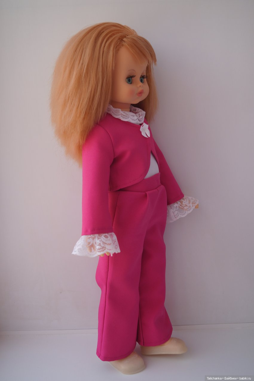 Четвёртая выписка марта. Вылечилась коровка, Алиса снова красавица, паяем поросёнка, красим глазки, наводим красоту