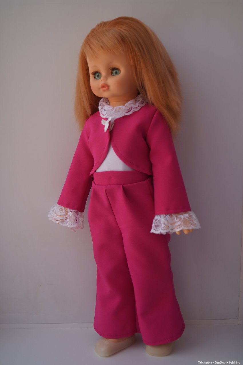 Четвёртая выписка марта. Вылечилась коровка, Алиса снова красавица, паяем поросёнка, красим глазки, наводим красоту