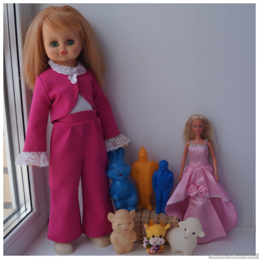 Четвёртая выписка марта. Вылечилась коровка, Алиса снова красавица, паяем поросёнка, красим глазки, наводим красоту