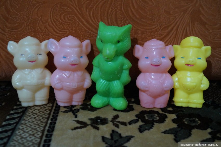 Четвёртая выписка марта. Вылечилась коровка, Алиса снова красавица, паяем поросёнка, красим глазки, наводим красоту