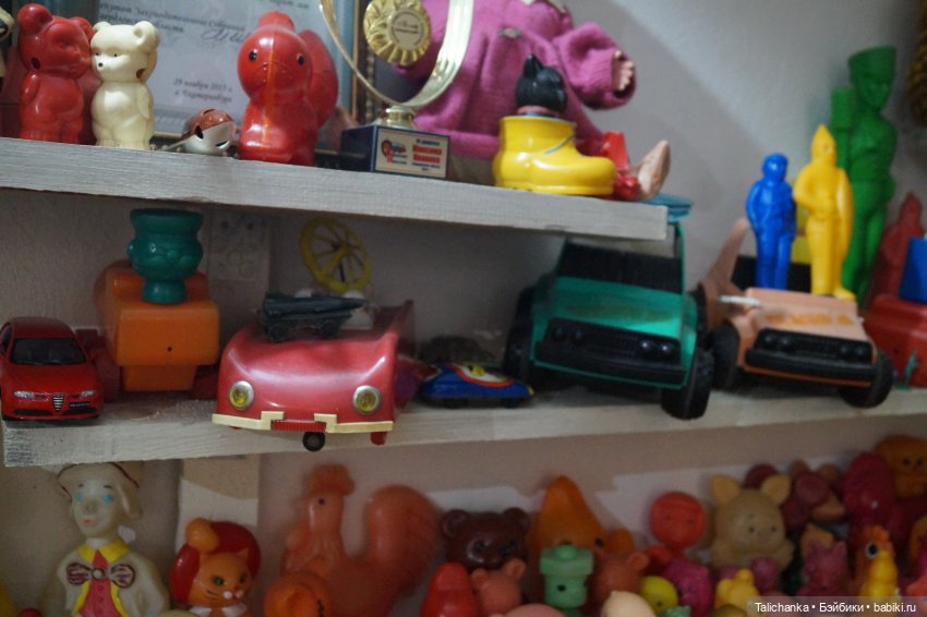 Четвёртая выписка марта. Вылечилась коровка, Алиса снова красавица, паяем поросёнка, красим глазки, наводим красоту