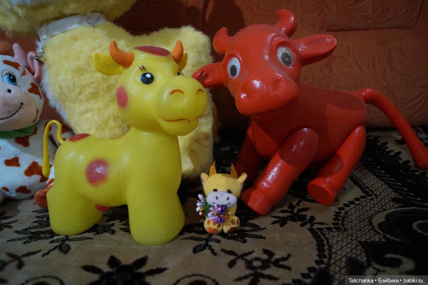 Четвёртая выписка марта. Вылечилась коровка, Алиса снова красавица, паяем поросёнка, красим глазки, наводим красоту