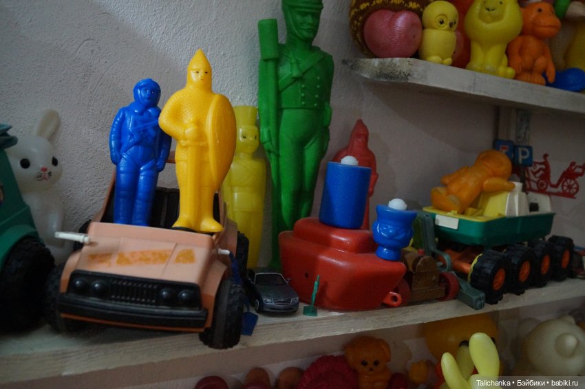 Четвёртая выписка марта. Вылечилась коровка, Алиса снова красавица, паяем поросёнка, красим глазки, наводим красоту