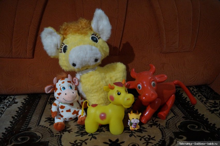 Четвёртая выписка марта. Вылечилась коровка, Алиса снова красавица, паяем поросёнка, красим глазки, наводим красоту