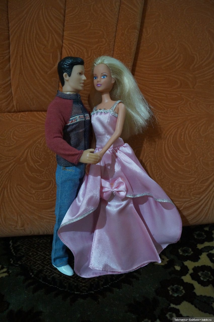 Четвёртая выписка марта. Вылечилась коровка, Алиса снова красавица, паяем поросёнка, красим глазки, наводим красоту