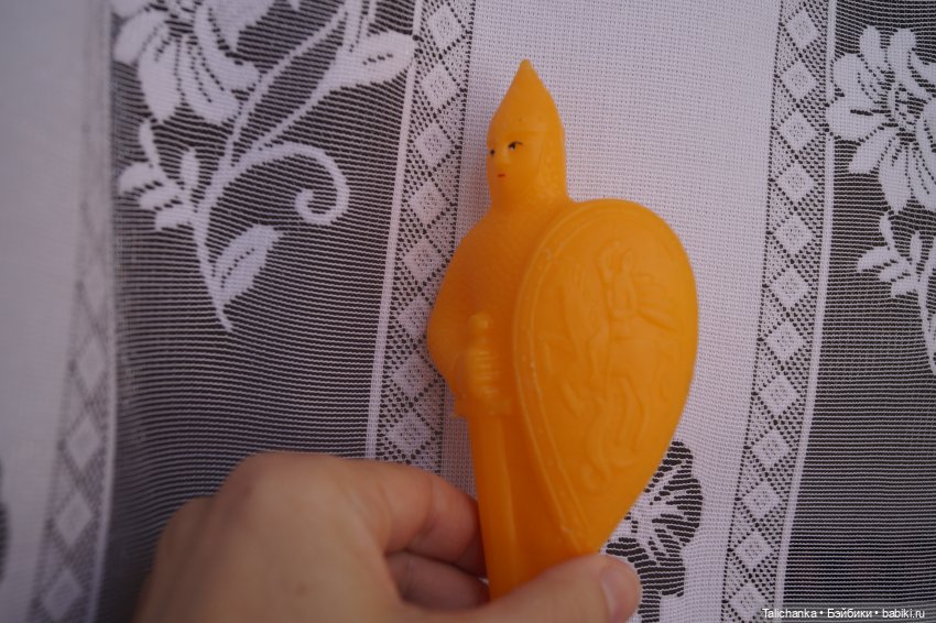 Четвёртая выписка марта. Вылечилась коровка, Алиса снова красавица, паяем поросёнка, красим глазки, наводим красоту