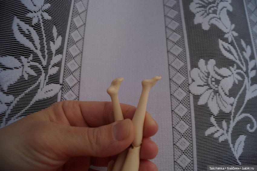 Первоапрельская выписка. Паяем сильно погрызенные ножки. Ставим донорские глазки. Возвращаем волосам былую красоту. Шьём