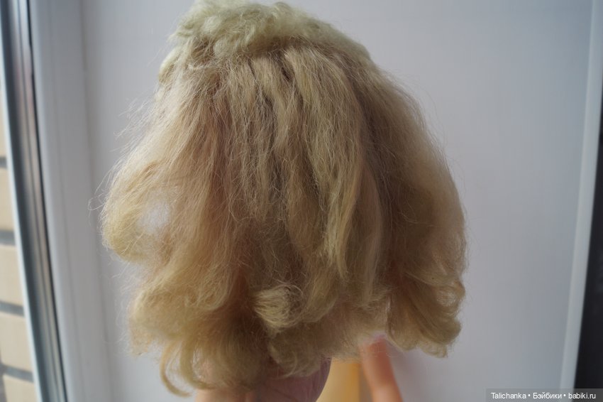 Первоапрельская выписка. Паяем сильно погрызенные ножки. Ставим донорские глазки. Возвращаем волосам былую красоту. Шьём