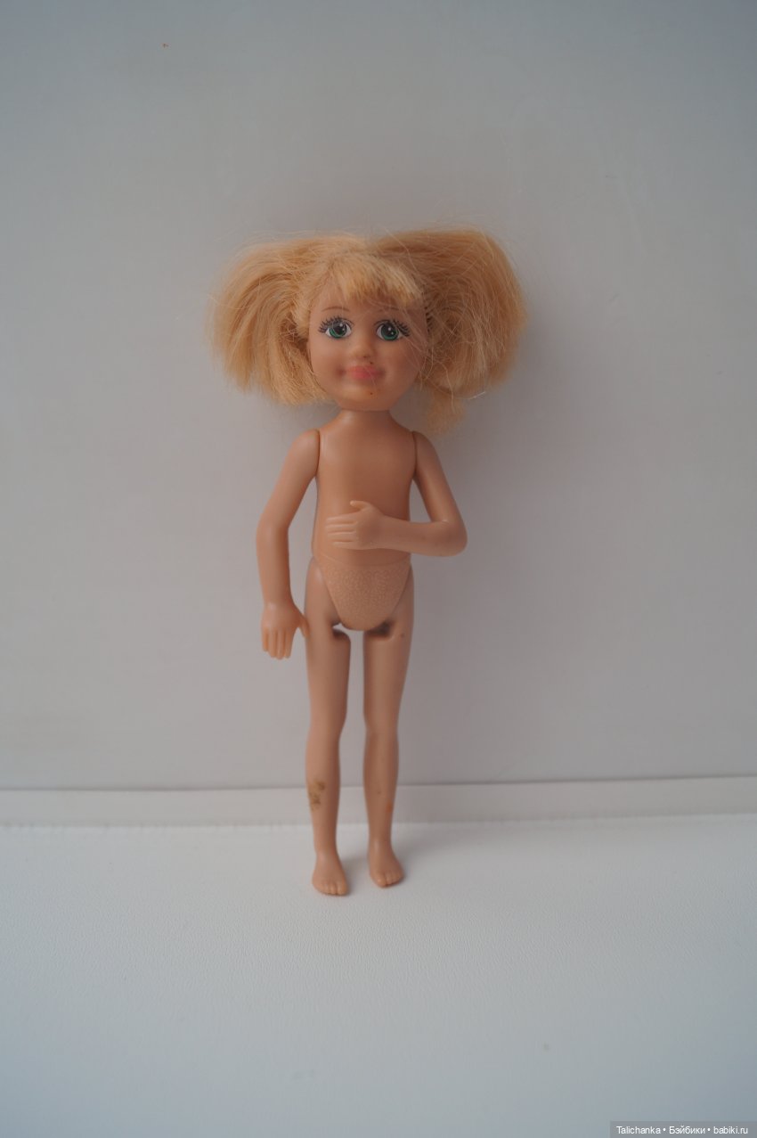 Первоапрельская выписка. Паяем сильно погрызенные ножки. Ставим донорские глазки. Возвращаем волосам былую красоту. Шьём