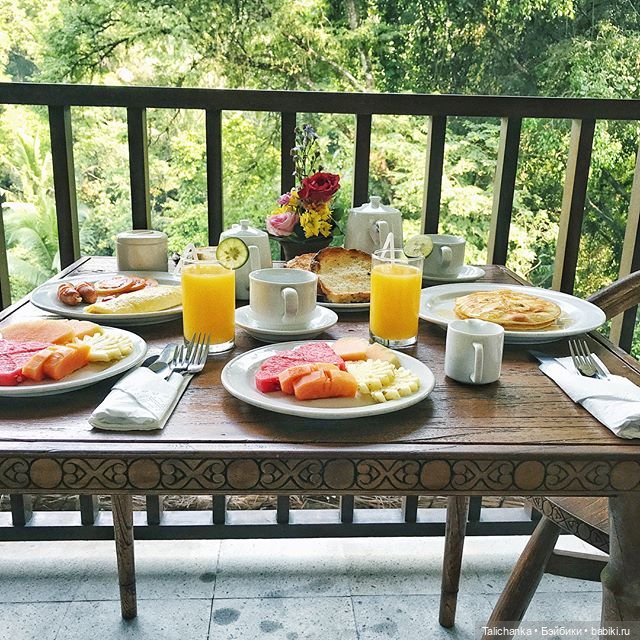 Вторая апрельская выписка. Две прошивки за неделю. Паяю двух пациентов: крепление ноги, наращиваю стопу. + Бонус с выставки