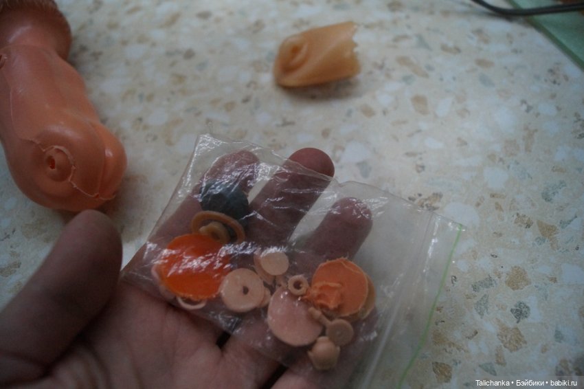 Вторая апрельская выписка. Две прошивки за неделю. Паяю двух пациентов: крепление ноги, наращиваю стопу. + Бонус с выставки