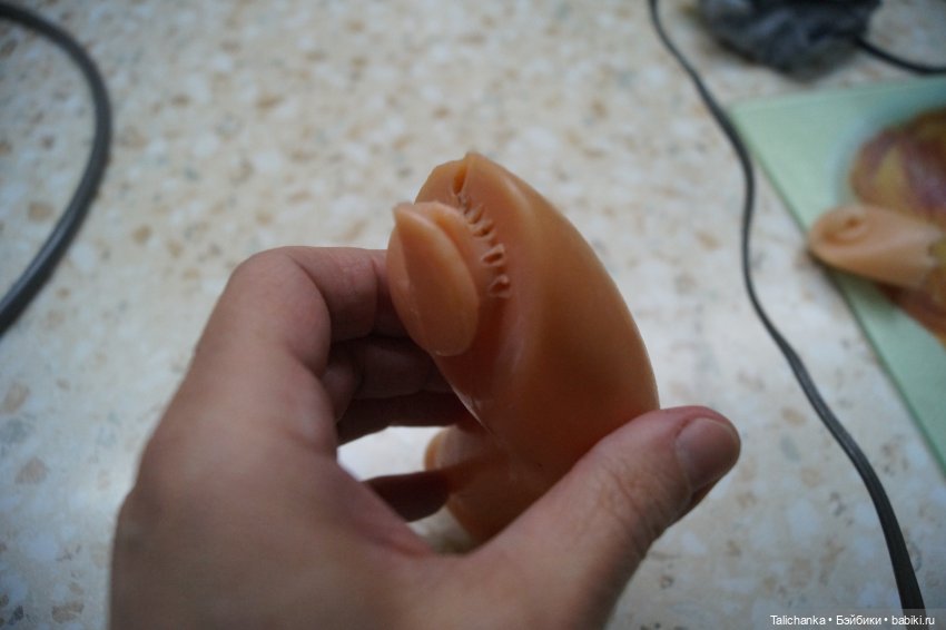 Вторая апрельская выписка. Две прошивки за неделю. Паяю двух пациентов: крепление ноги, наращиваю стопу. + Бонус с выставки