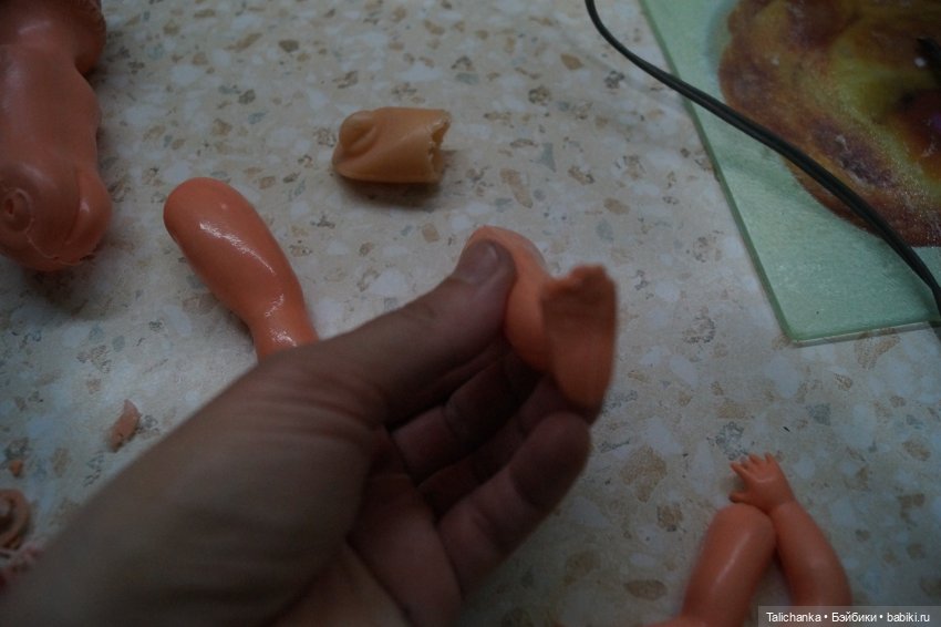 Вторая апрельская выписка. Две прошивки за неделю. Паяю двух пациентов: крепление ноги, наращиваю стопу. + Бонус с выставки