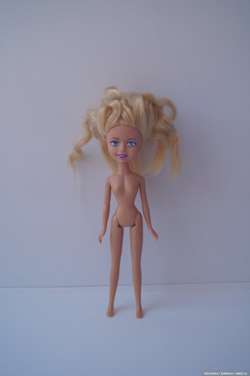 Четвёртая выписка апреля. Снова лечится мягкая игрушка. Доктор Плюшева обрела вторую косичку и наряд. Клей+сода лечит