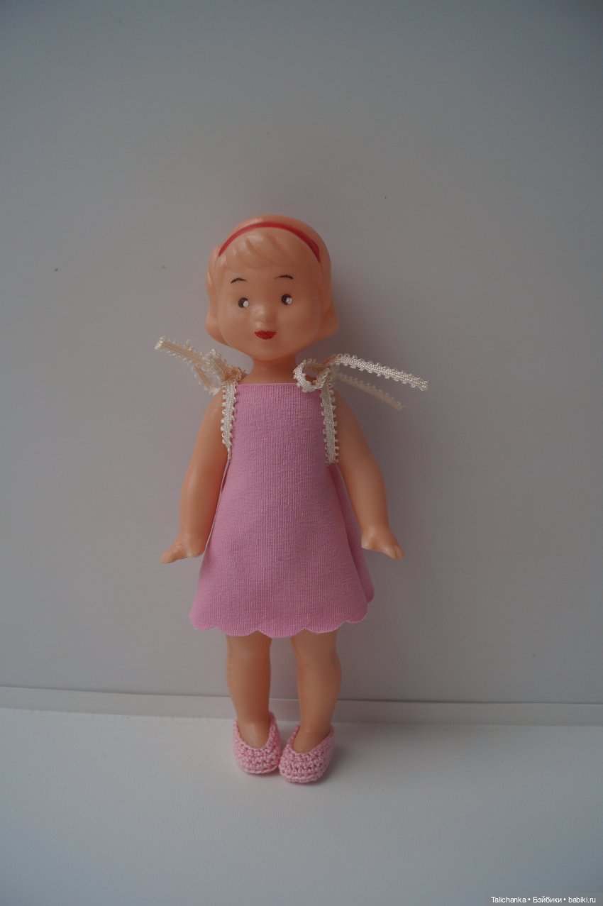 Четвёртая выписка апреля. Снова лечится мягкая игрушка. Доктор Плюшева обрела вторую косичку и наряд. Клей+сода лечит